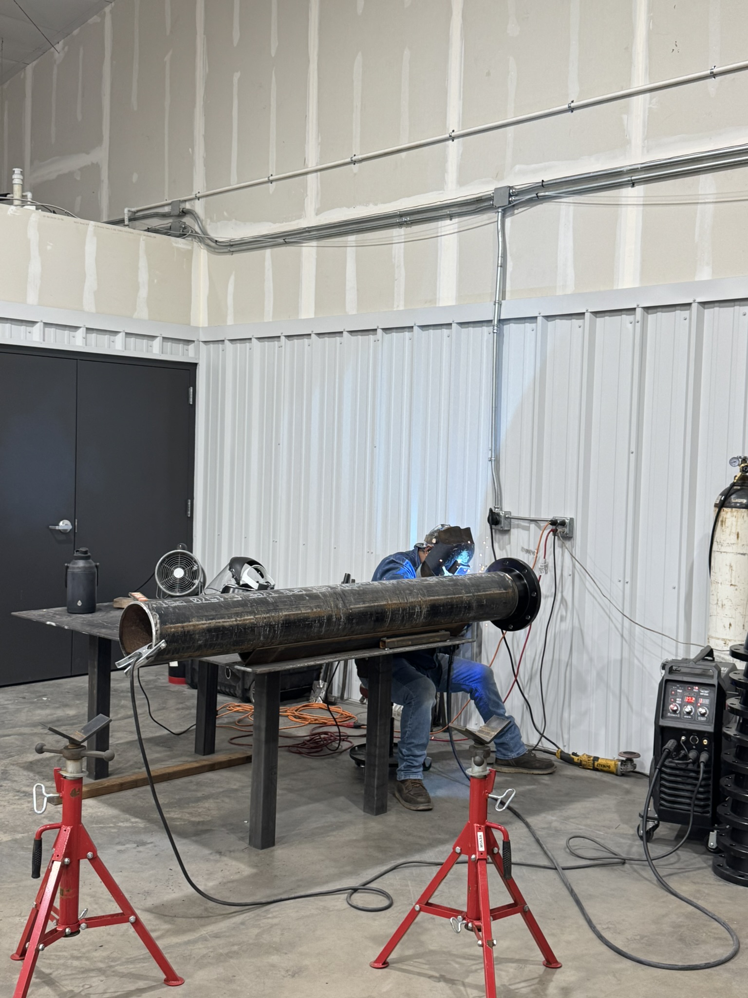 Installing-Flanges-onto-Pipe